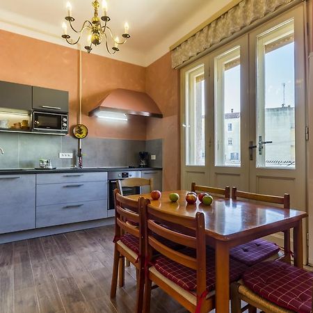 Spacious & Smart Center Apartment Пула Экстерьер фото