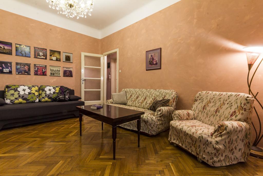 Spacious & Smart Center Apartment Пула Экстерьер фото