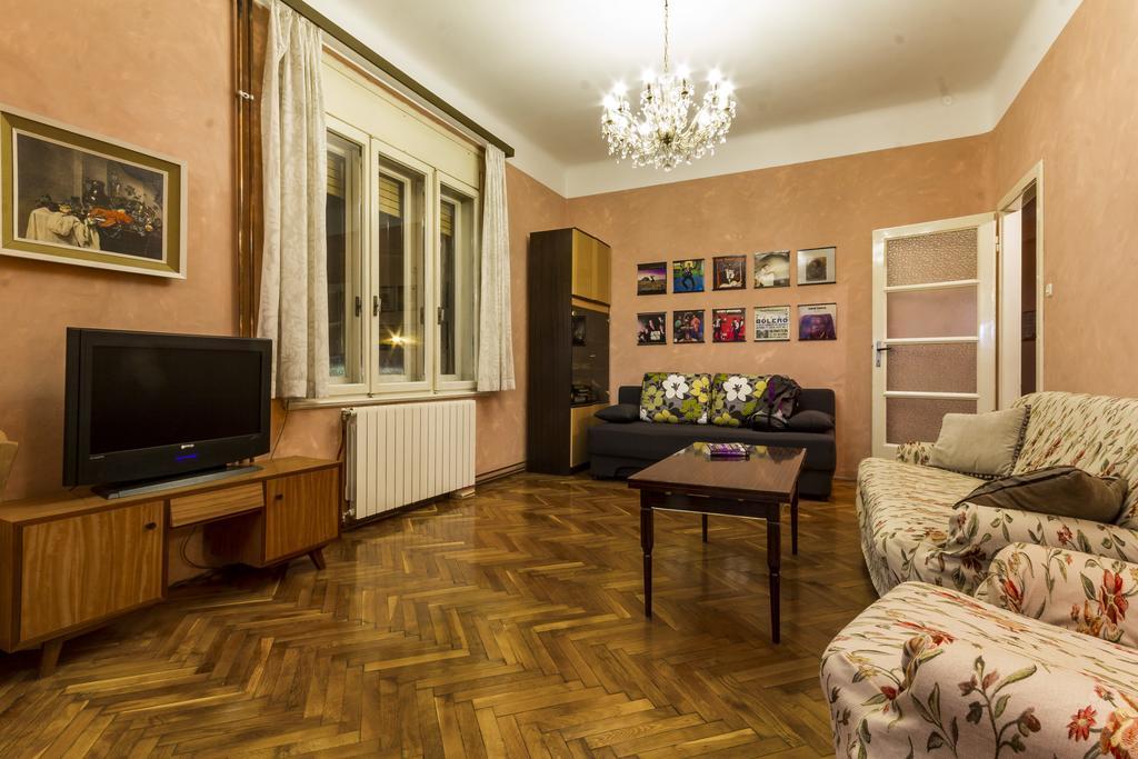 Spacious & Smart Center Apartment Пула Экстерьер фото